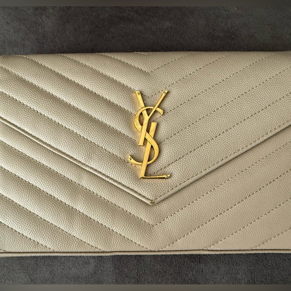 Saint Laurent Cassandre Chain matelassé textured-leather wallet